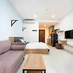 Saigon Royal Big Studio