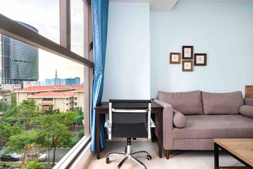 Saigon Royal Big Apartment *